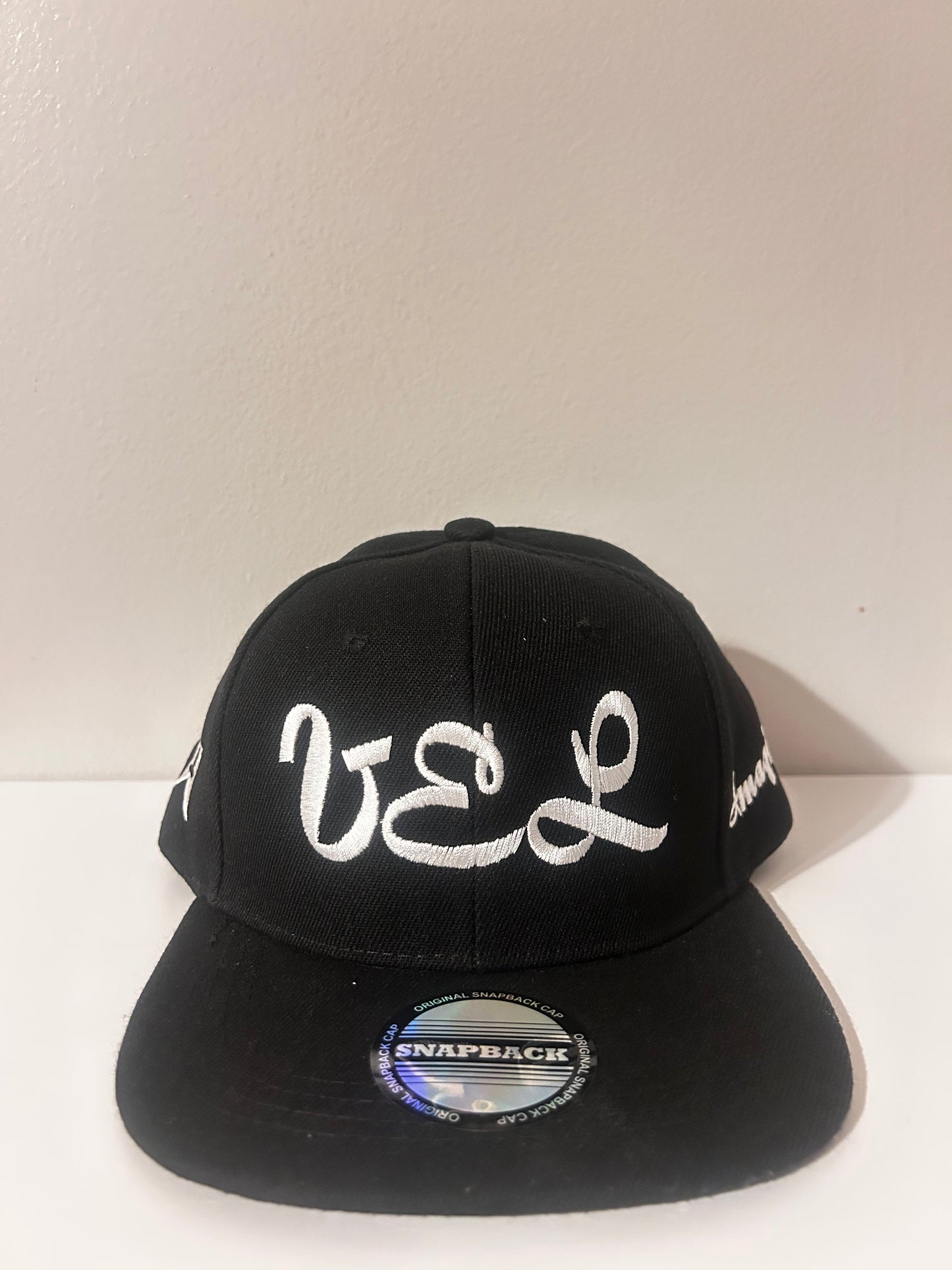 VEL Imagine Snapback Hat – Iconic Streetwear Cap